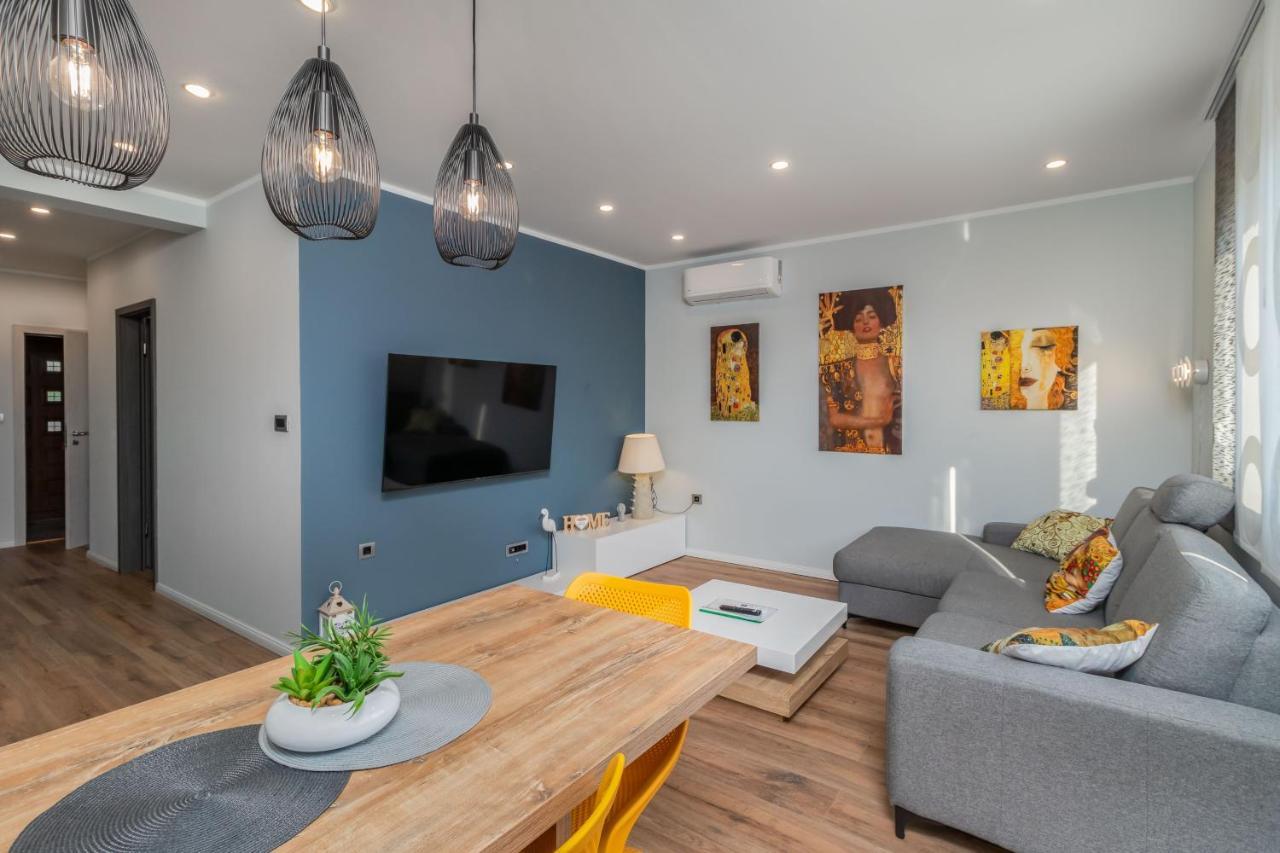 Adastra Apartments With Private Parking And Floor Heating Rijeka Luaran gambar