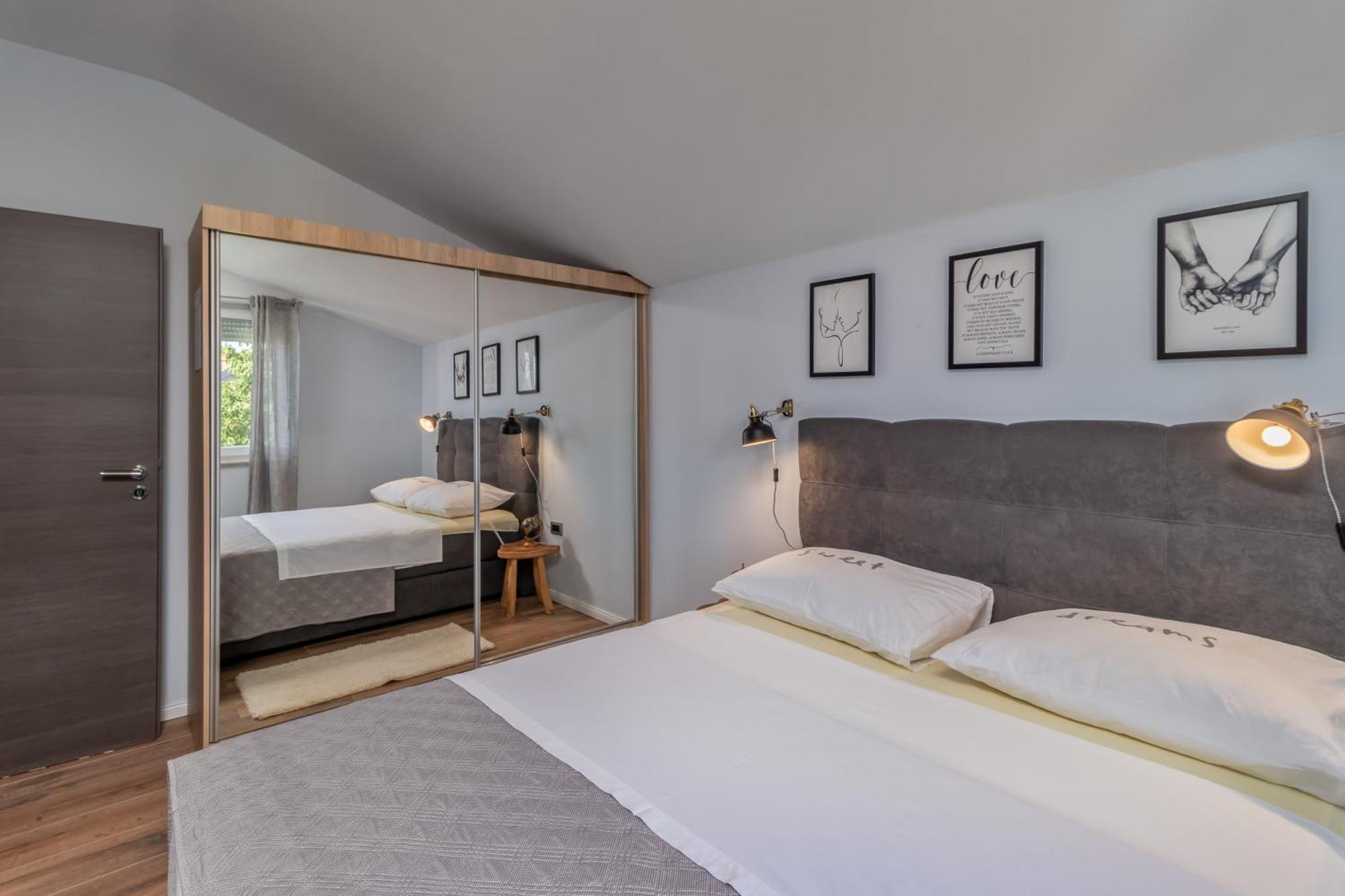 Adastra Apartments With Private Parking And Floor Heating Rijeka Luaran gambar